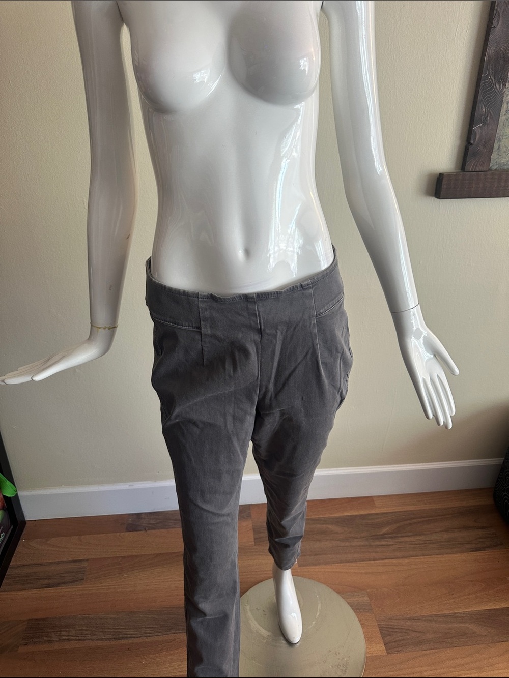 Via Appia Due Gray Cropped Trousers